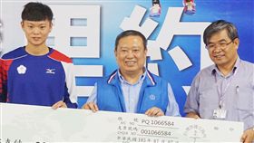 中華奧會主席林鴻道（中）（圖／中央社）