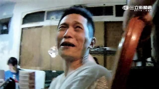新北警破毒窟　暴鯉王吸食器引人注目