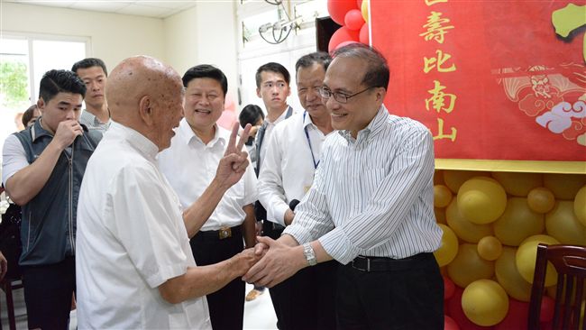 漲基本工資拉民調？　林全：該做就做