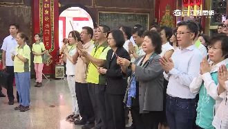 國事求轉運！陳菊薦小英拜高雄關公廟