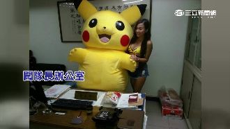 辣模亂入警局合照　業者：中秋慰問警