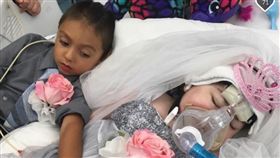 罕病女童臨終前與好友結婚／gofundme網站