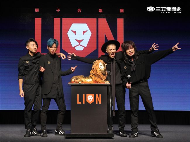 「獅子合唱團」蕭敬騰親自打造充滿爆發力全新專輯正式發行。（記者邱榮吉/攝影）