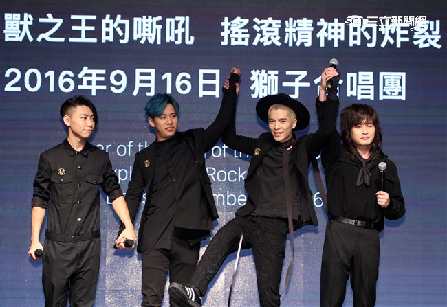 「獅子合唱團」蕭敬騰親自打造充滿爆發力全新專輯正式發行。（記者邱榮吉/攝影）