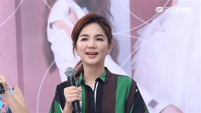 泡裸湯被直擊　Ella：我也要看你