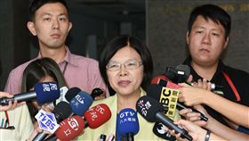 不當黨產委員會被砸,發言人施錦芳 圖／記者林敬旻攝