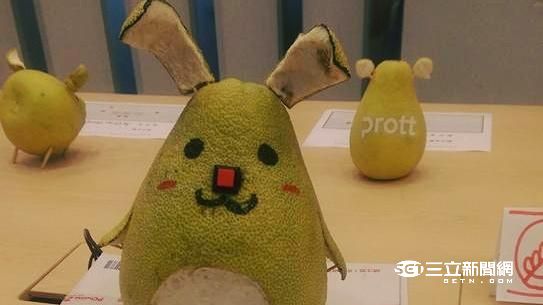 工程師大玩中秋　柚子開口：你不要笑