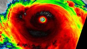 美國國家海洋暨大氣總署（NOAA）透過紅外線衛星照片觀測莫蘭蒂颱風。（圖／翻攝自美國國家海洋暨大氣總署）