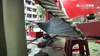 BMW夜撞炸雞店　現場如轟炸過後般