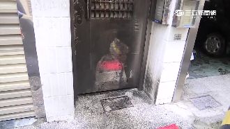 高雄驚傳惡鄰縱火砍人　3人掛彩送醫