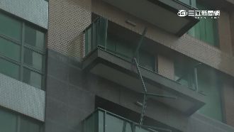 敵不住強風　玻璃陽台竟成「血滴子」