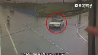 颱風天大雨視線差　騎士被撞誤認自摔