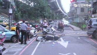 婦騎單車找女兒　路口慘遭撞飛身亡