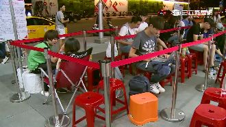 今開賣！果粉夜排搶購iPhone7