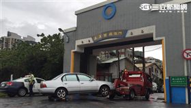 馬勒卡颱風　水利處關閉水門拖吊車輛　北市水利處提供