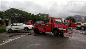 馬勒卡颱風　水利處關閉水門拖吊車輛　北市水利處提供