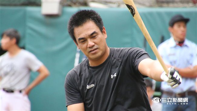 全力養傷備戰　陳金鋒明引退賽將先發