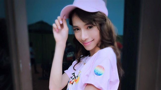 偽娘挺胸當兵去　自嘲剃光頭像辛隆