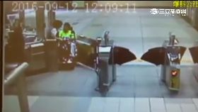 輪椅撞捷運0630.