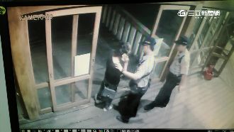 逃逸外勞忙抓寶　被逮嗆警：別妨礙我