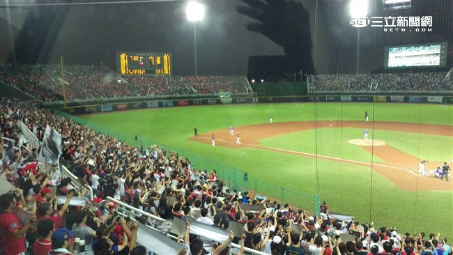 陳金鋒引退賽　觀眾人數破紀錄藏玄機