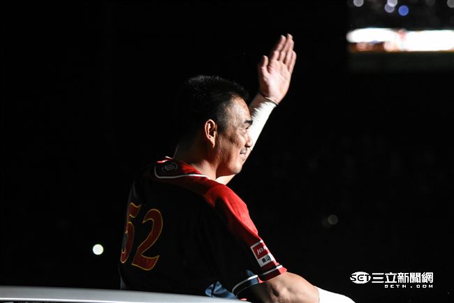 陳金鋒引退　圖／記者林敬旻攝