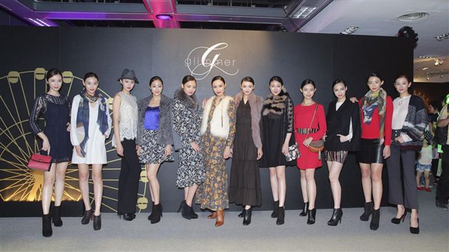 台灣超模邱馨慧率12凱渥女模展時尚