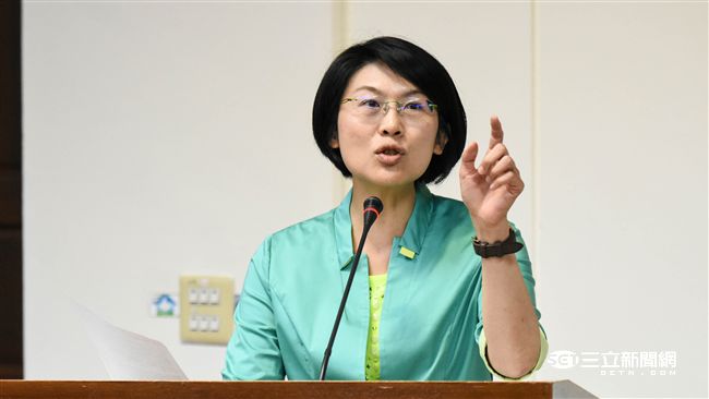 發獎狀搏版面？林岱樺：刻意扭曲