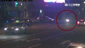 少年無照開BMW　撞飛送牛奶老騎士