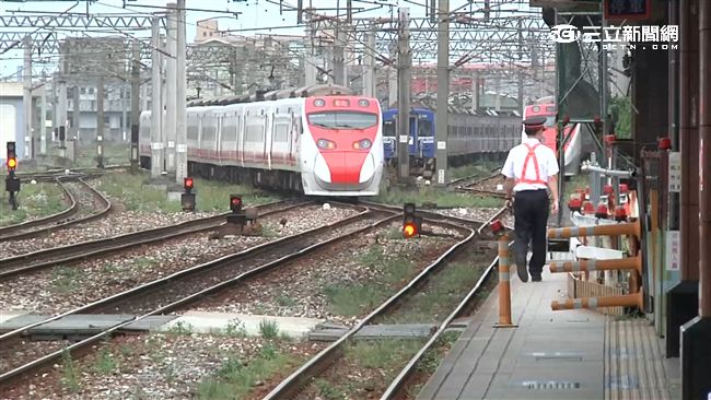 台鐵行憲紀念日加班車　9日凌晨開賣
