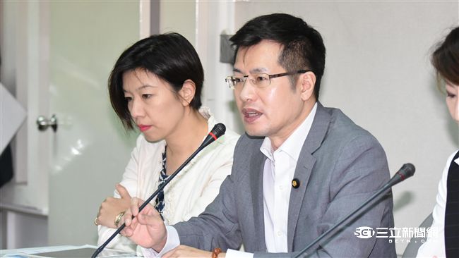 綠委：中共應想想太陽與北風的故事