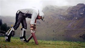 圖取自THOMAS THWAITES網站