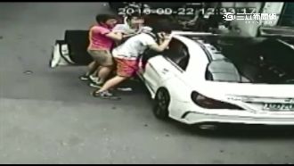 偷改車牌C變O　眼尖警識破逮通緝犯