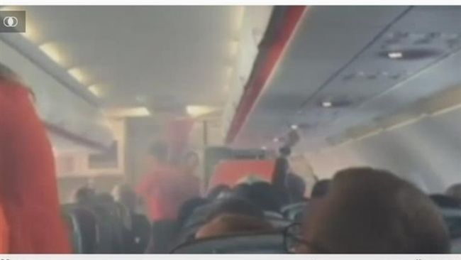 澳客機煙霧彌漫急降　乘客以為死定了