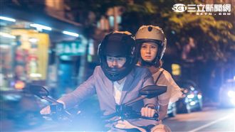 張軒睿騎重機　安心亞：光看背影都帥