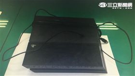 葉男二度前往市民大道四段上的公寓頂樓竊取3C產品（楊忠翰攝）