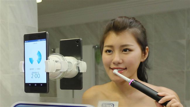 近八成成人罹患牙周病　APP教刷牙