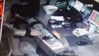 網咖熟客竟是賊！看好地形秒偷13萬