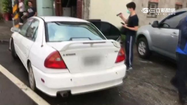 冷戰的老公車藏「這個」　網友笑噴了