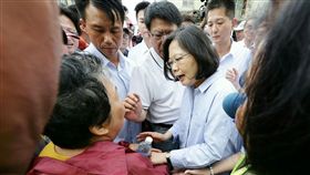蔡英文視察屏東災情　總統府提供