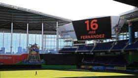 馬林魚球場紀念Jose Fernandez （圖／路透社／達志影像）