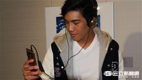 小米　智慧型手機　紅米NOTE 4　葉立斌攝