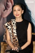 中島美嘉冒著颱風天來台宣布演唱會日期。（記者邱榮吉/攝影）