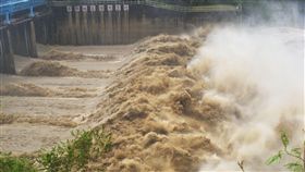 梅姬,颱風,洩洪,石門水庫（圖／中央社）16:9