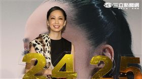 中島美嘉冒著颱風天來台宣布演唱會日期。（記者邱榮吉/攝影）