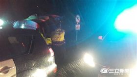 八掌溪事件翻版？怪手司機困台東橋下（圖／翻攝畫面）