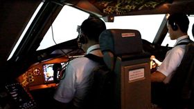 長榮航空、機師／長榮臉書