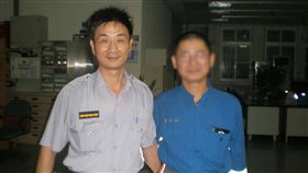 機車騎士台西警所避風雨／中央社