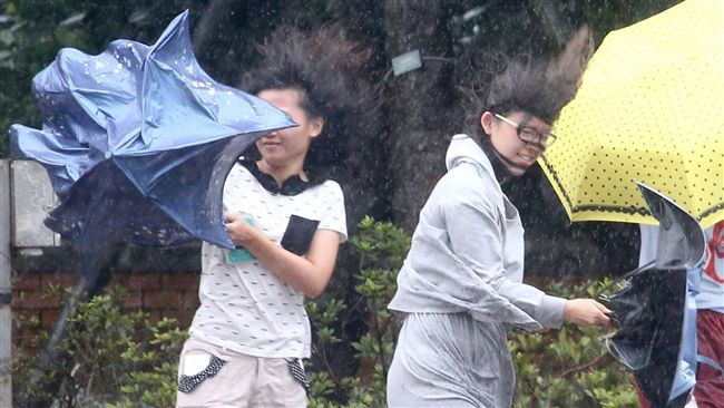 持續降雨仍淹水　台南7區19校停課