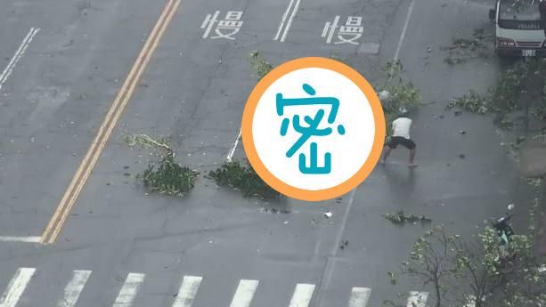 颱風天他做了這件事　網友決定肉搜！